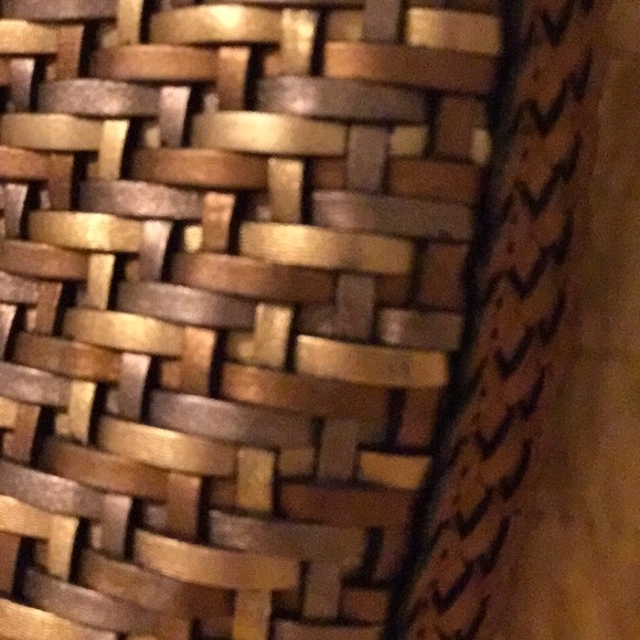 LJS COLLECTION WOVEN METALLIC PURSE - Picture 3 of 8